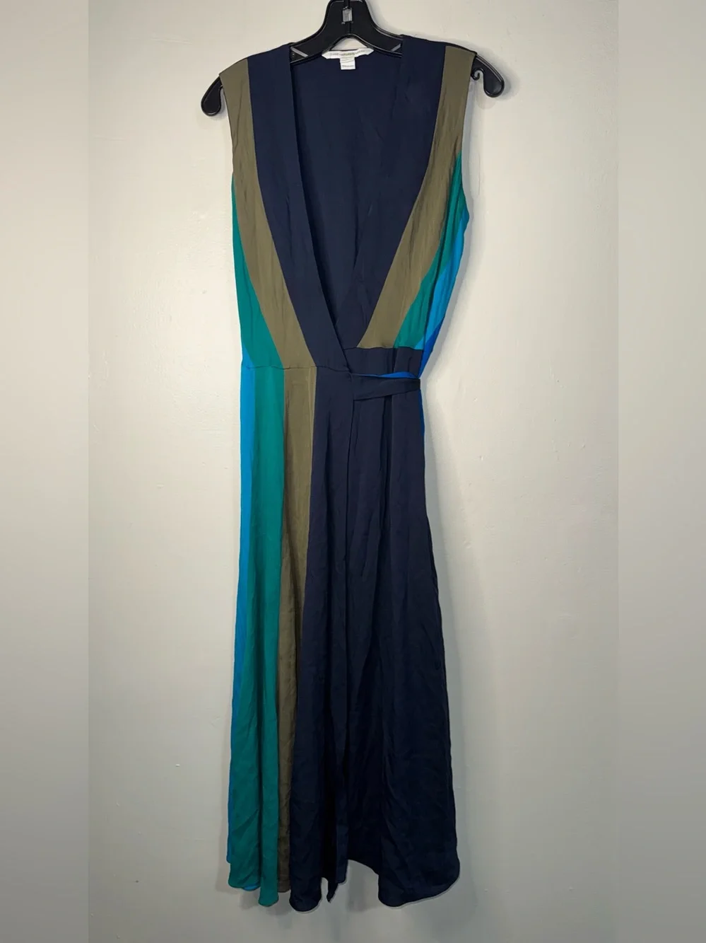 Diane Von Furstenberg Penelope Silk Sleeveless Wrap Midi Dress - Picture 2 of 16